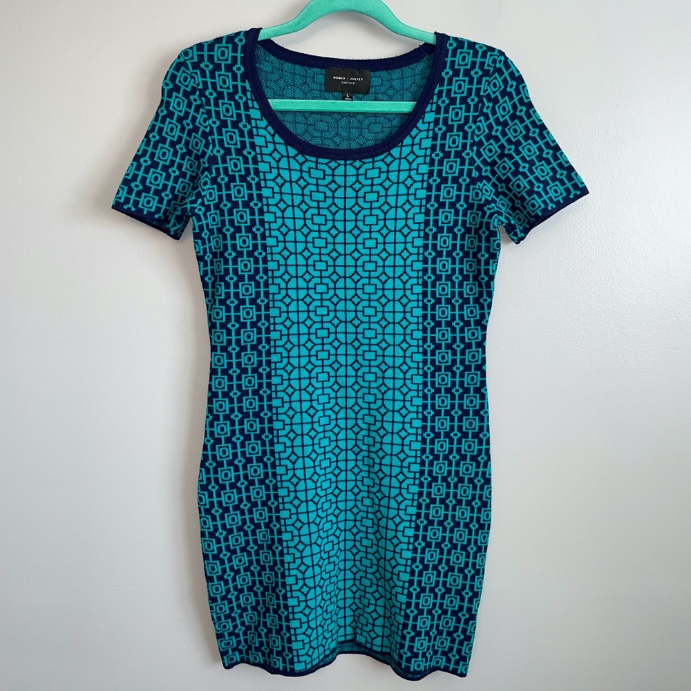 EUC Romeo + Juliet Couture Body Con Sweater Dress - Picture 2 of 5